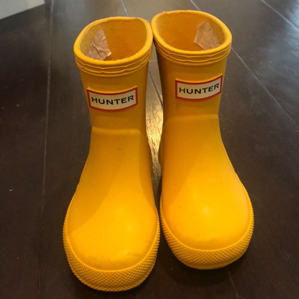 Toddler size 4m yellow hunter boots